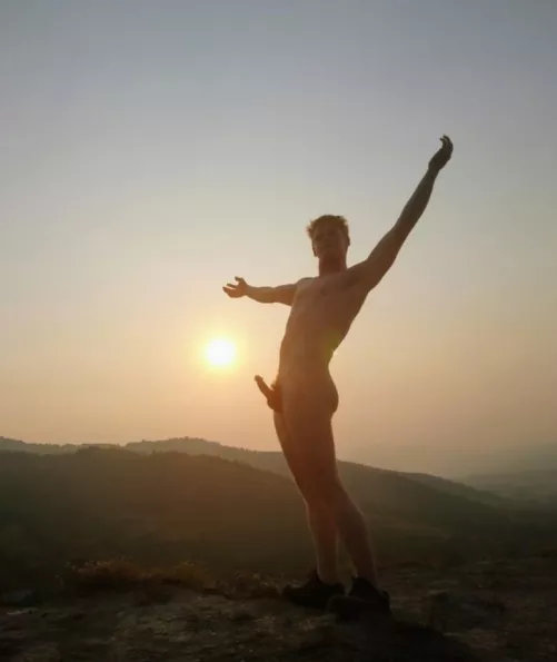 Best way to welcome the morning sun (not OC)