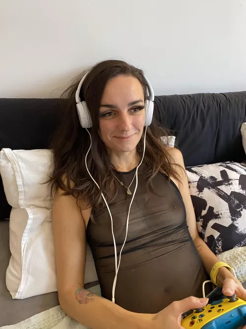 I can’t concentrate on anything today because I’m distracted by thoughts of our last time in bed together