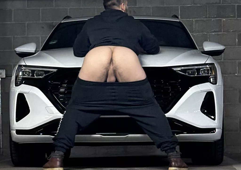 Meet me in the parking garage (31)