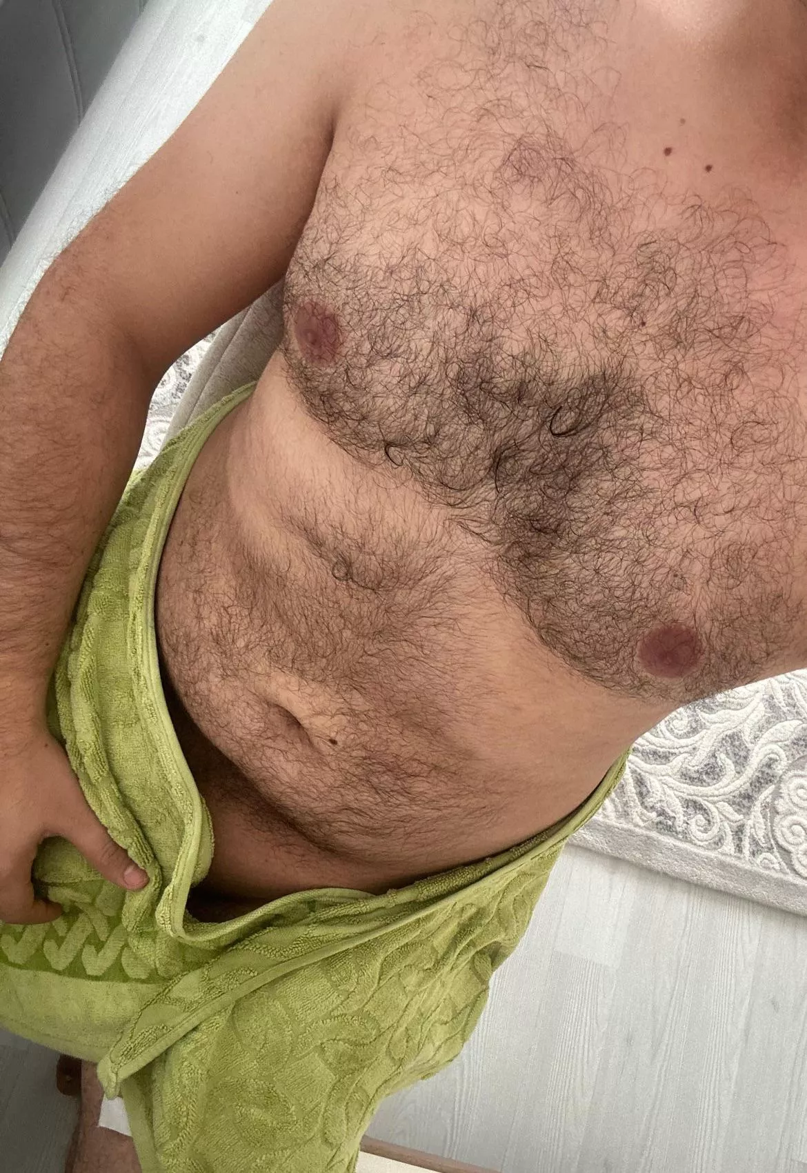 Resting after shower.. wanna take off that towel?