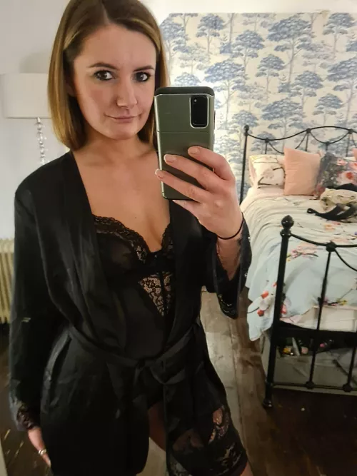 There's just something about black lace that makes me want to fuck all night 🤷🏻‍♀️