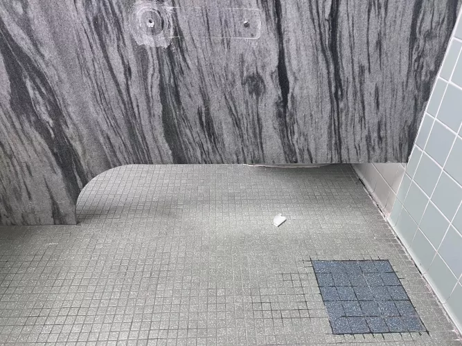 William and Mary’s bathroom in Kaplan is perfect