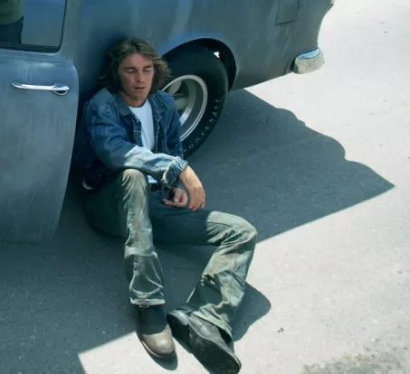 Can somebody ID this model of boot from Two-Lane Blacktop? Looks neat. Kinda like a roper, but not sure it is.