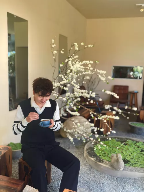 Could we go on a coffee date? 