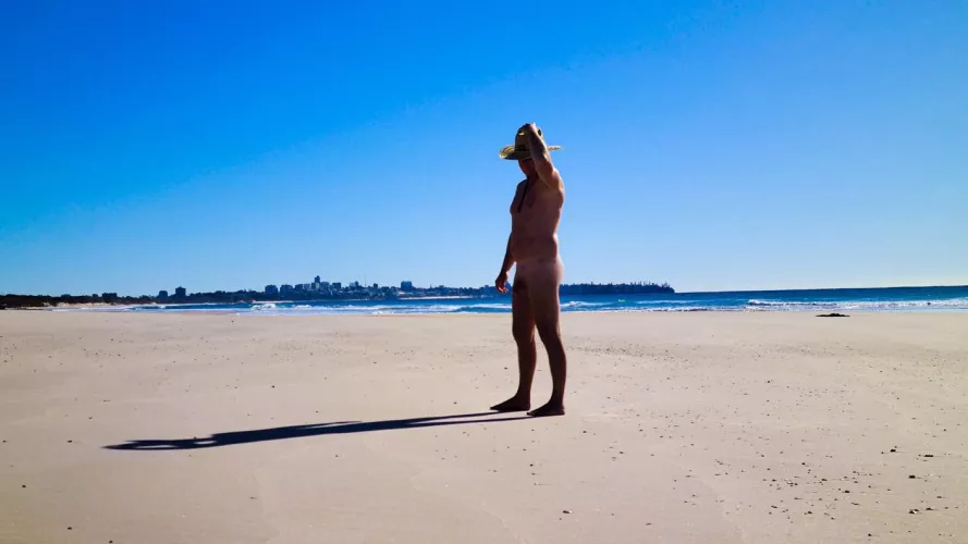 Early morning beach walk, east coast shadows. 🌞