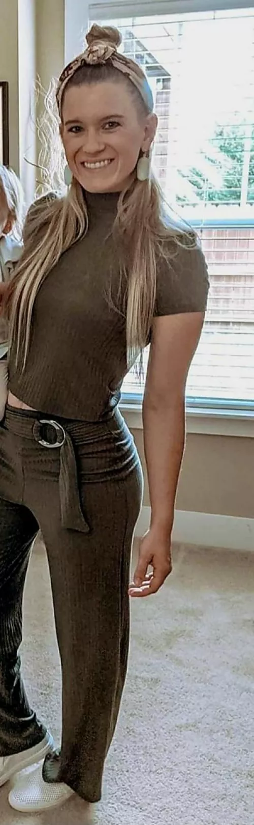 (F) I need some loving. Recently divorced and working out to get some looks.