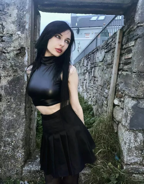 i know you love when i wear tight dresses to tease you