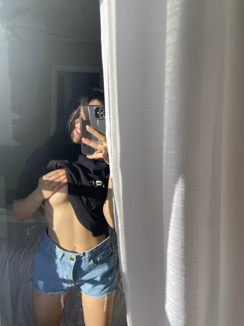 ripped my jeans to make them into denim shorts 🥵