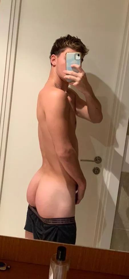 Who wants a feel ? ;) 