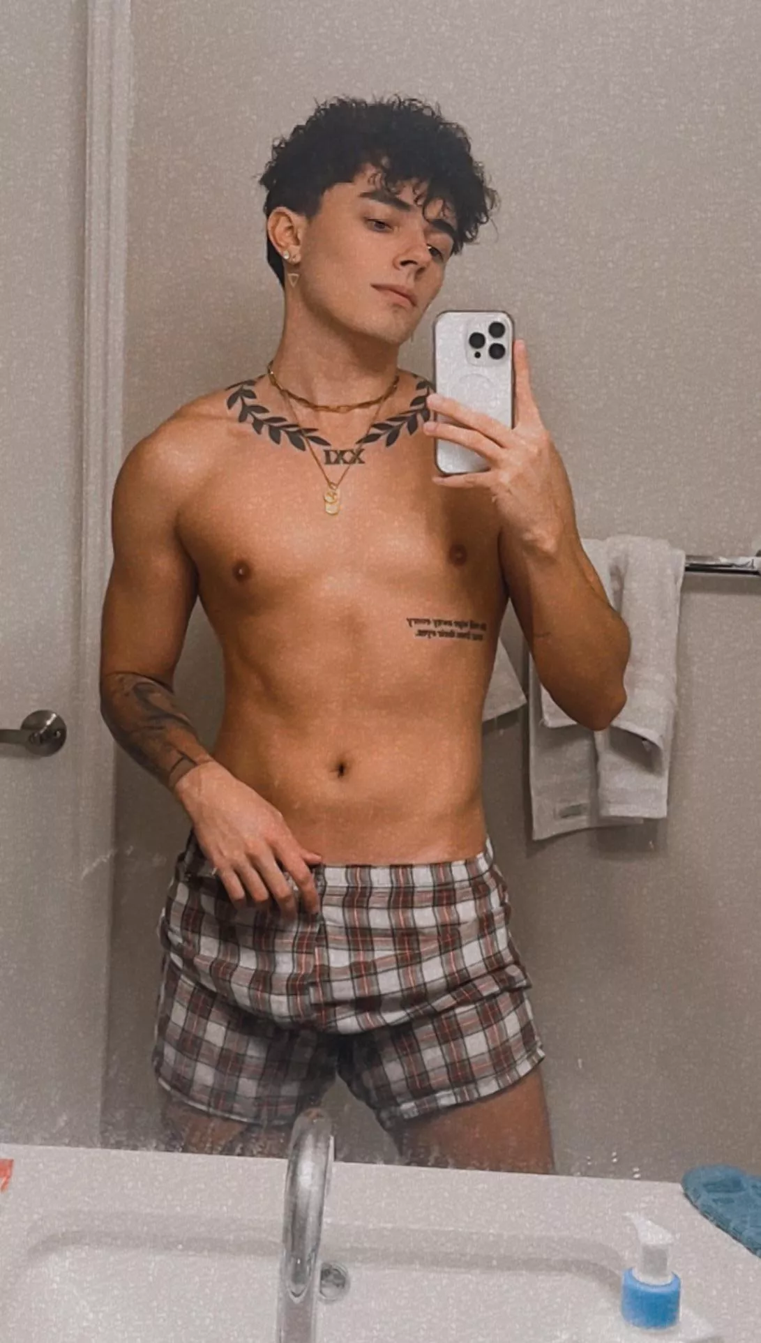 [23] I think these might be getting too small 😅