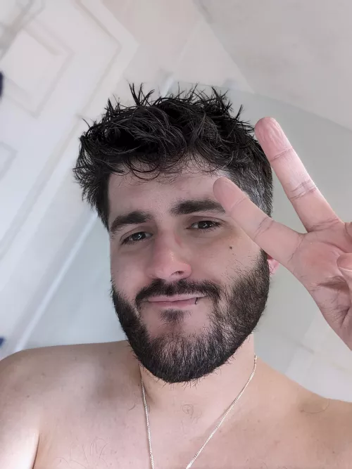 33 M UK anyone wanna play something? Currently playing; Dead by daylight, league of legends and Overwatch! I'm open to new games though! 