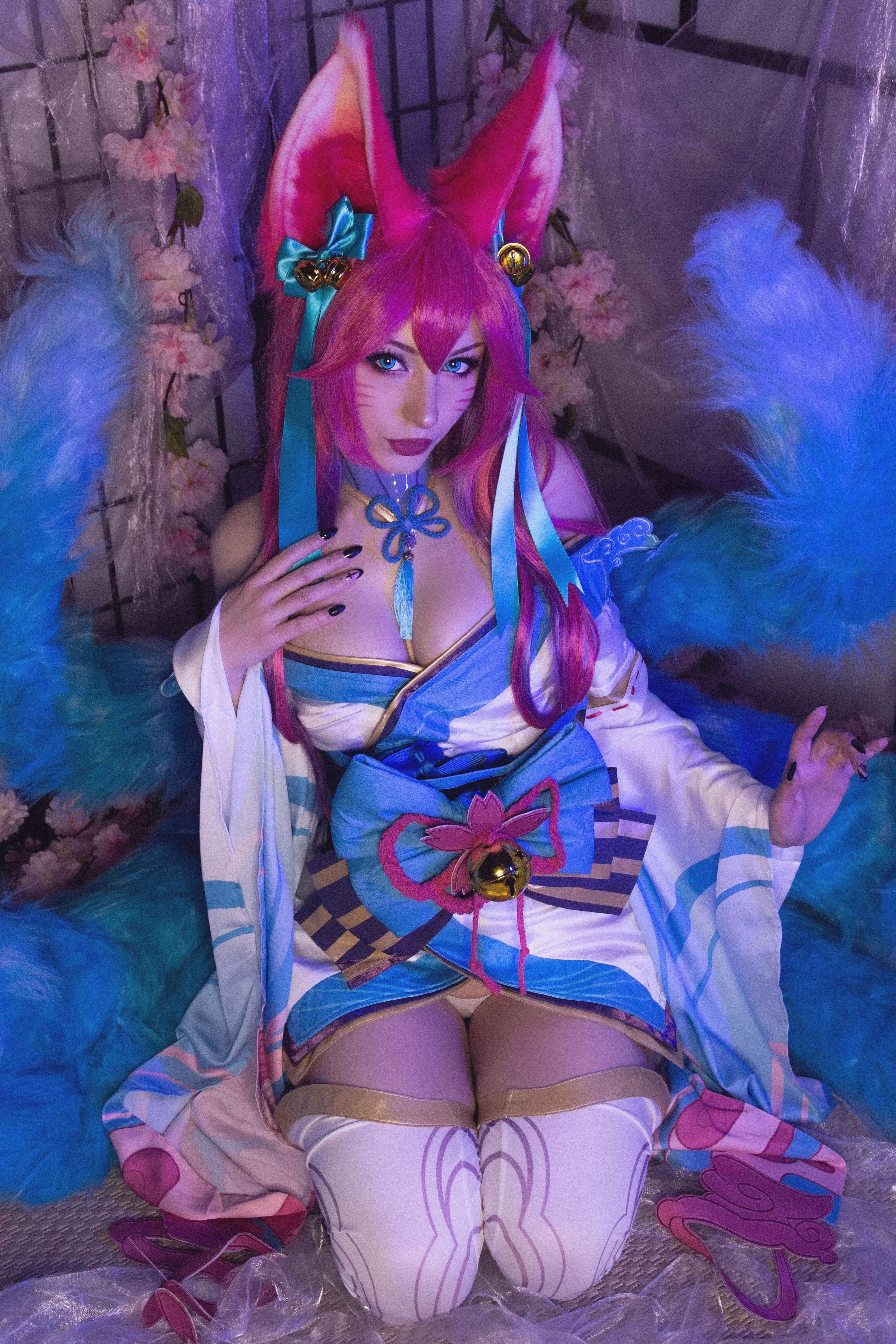 Always time for an Ahri cosplay