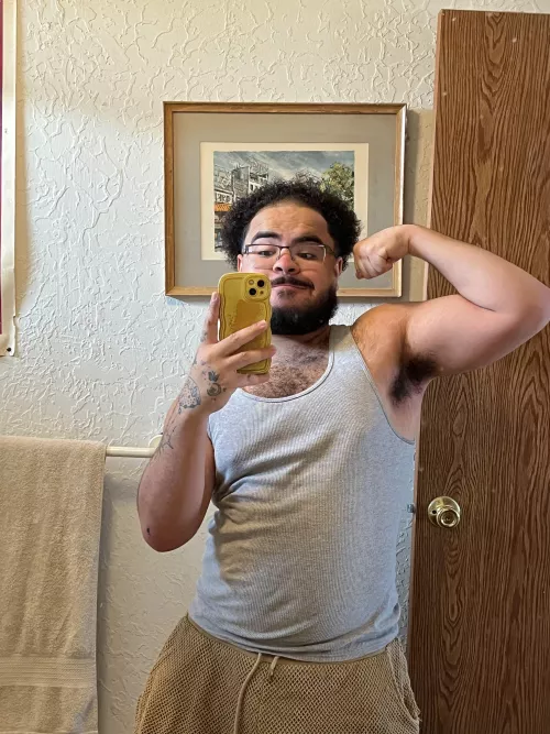 bear face! 🤭 good morning and happy monday, gaymers!