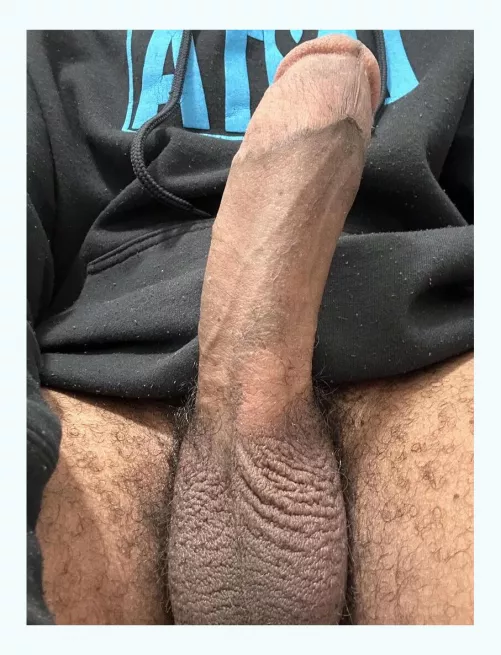 Bored at work.. a little hornh ngl 😮‍💨