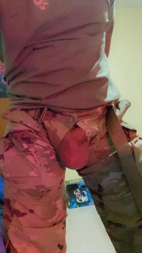 Buttons aren’t holding. Need assistance ASAP 