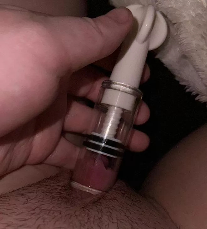 Clit pump play