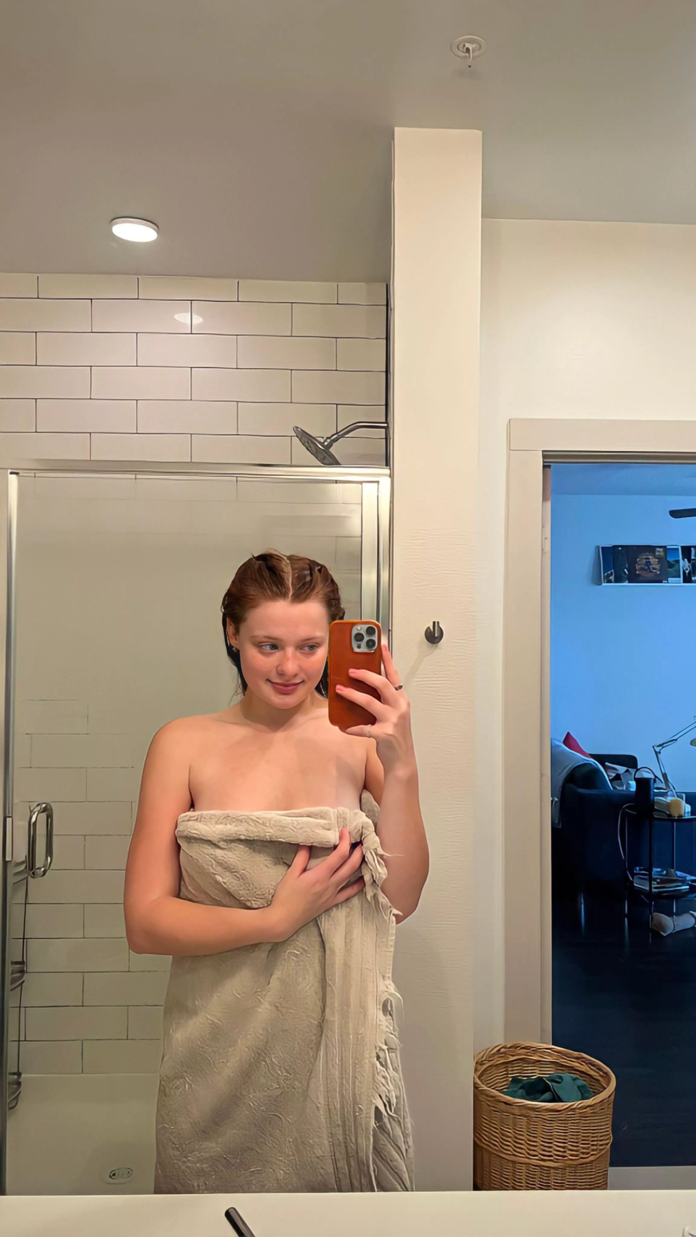 Come on , I need to have fun with some guy here 