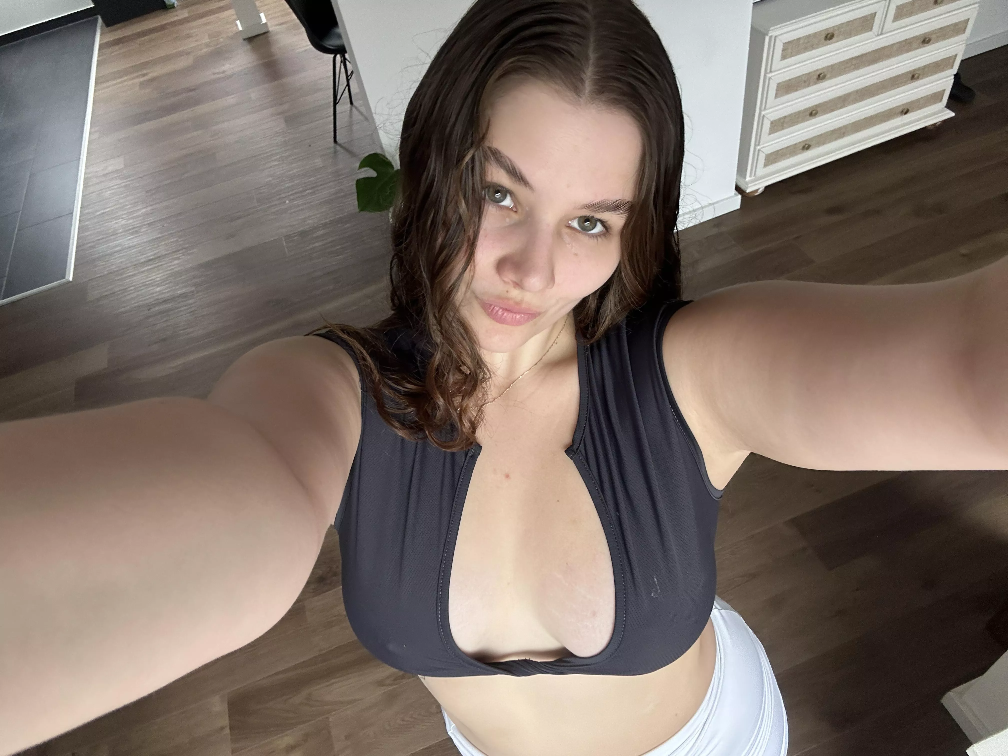 How does my curvy 19yo body look in this?