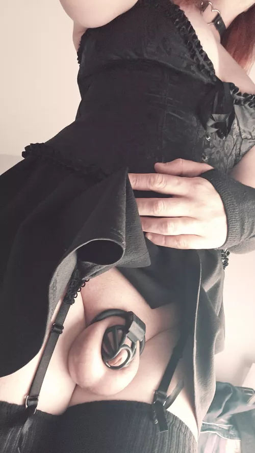 Was way to horny so had to lock up to stop myself....