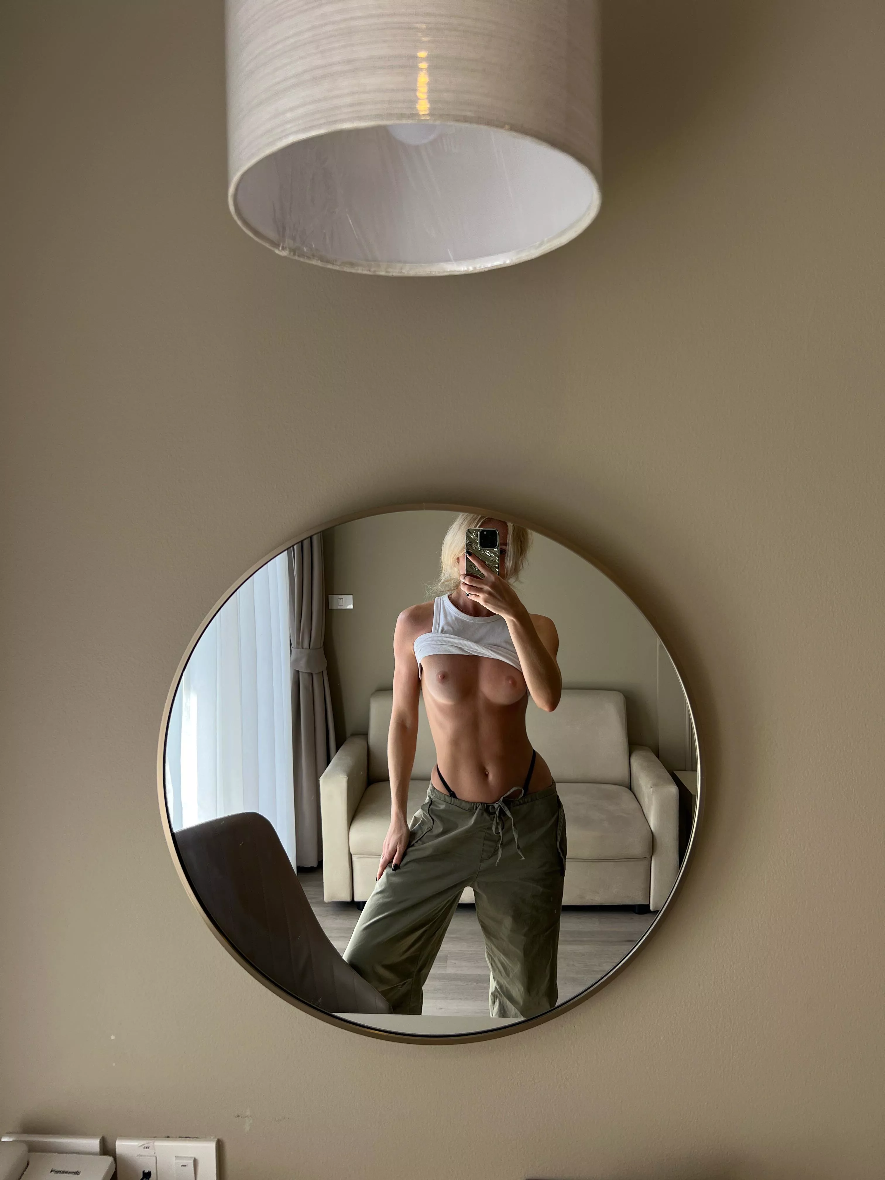 a beautiful ribs and body to match...