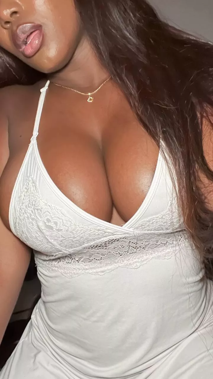 Do you like Colombian girls with big tits?