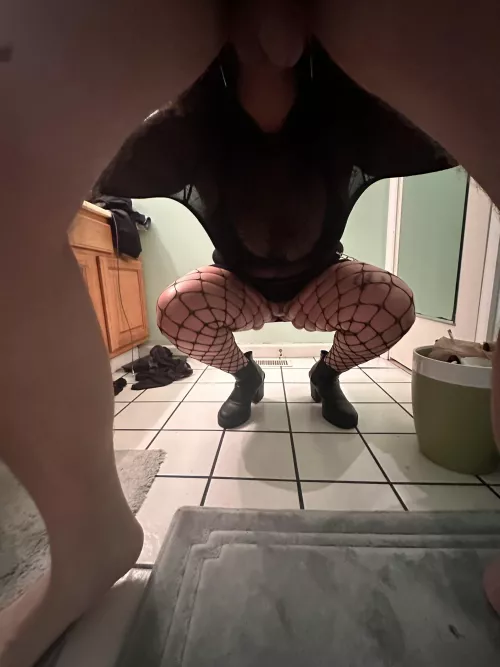 I just got out the shower and she couldn’t resist 