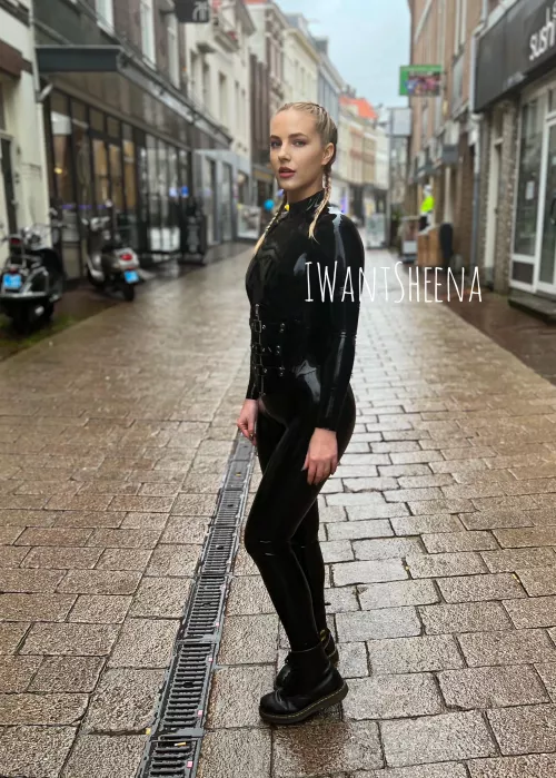 Latex in public 