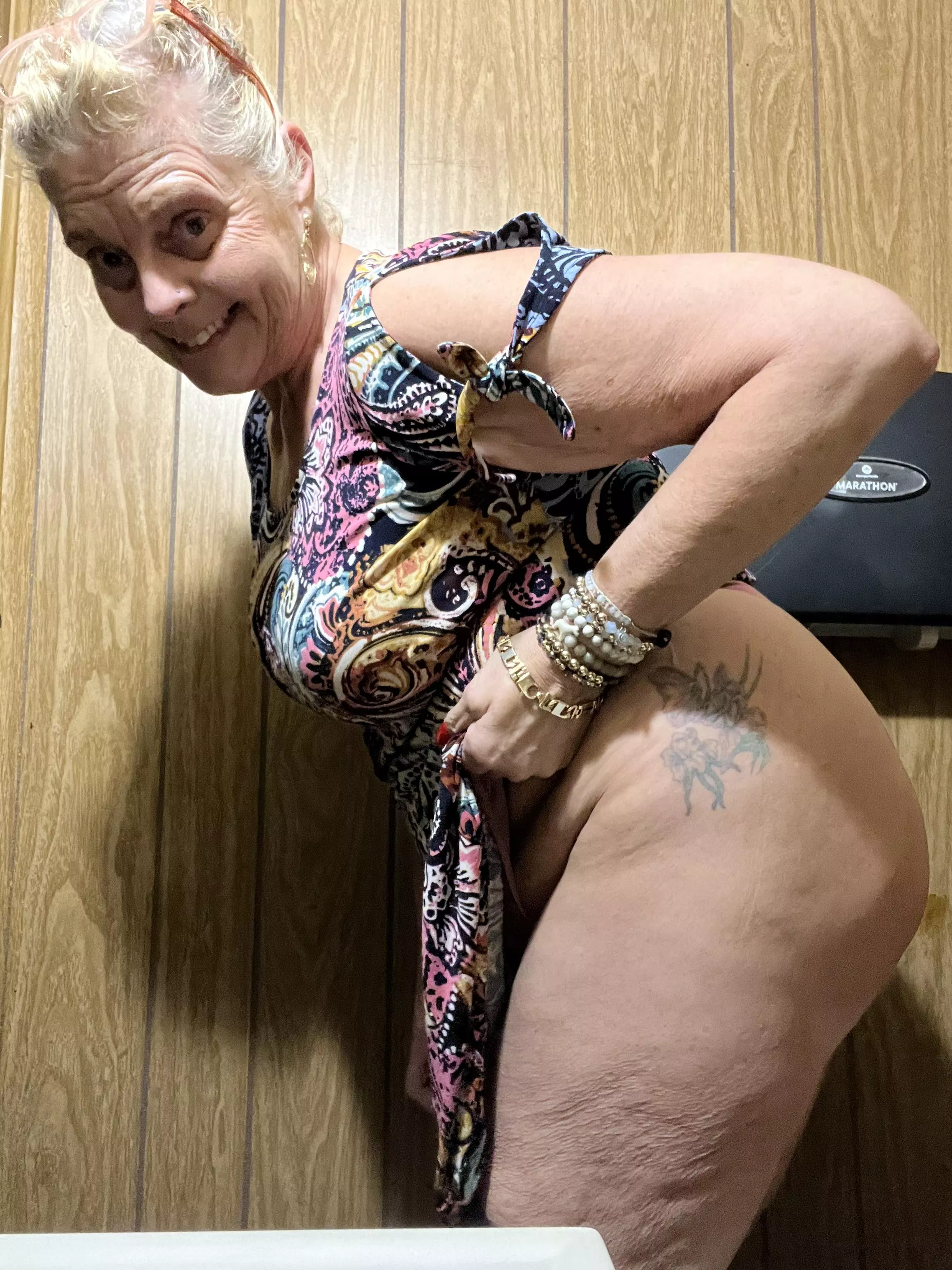 Naughty granny who wants to ???