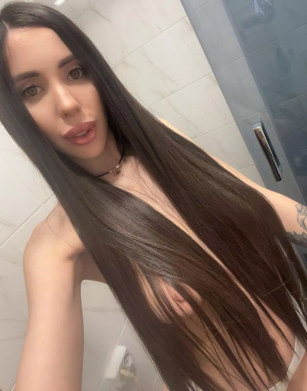 Do my buttocks make you peppy?