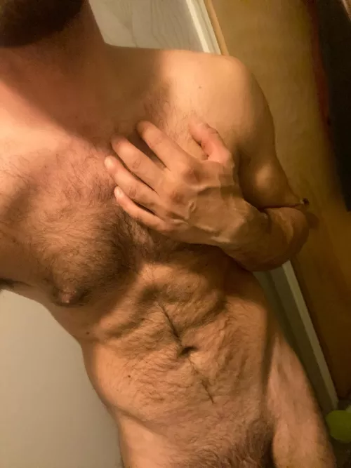 Do women still like chest hair?