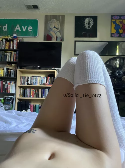 [f] single working student