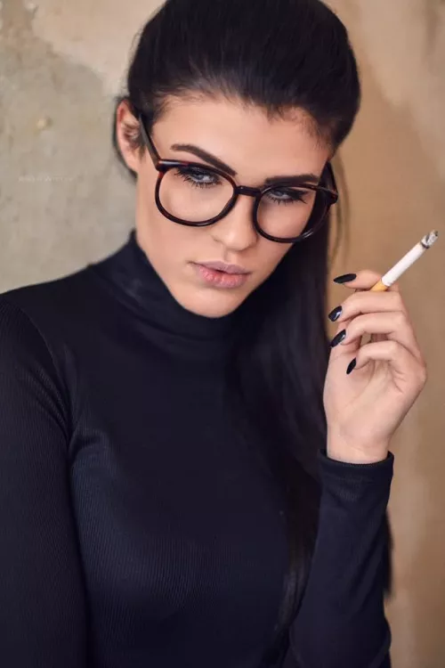 Glasses and nails 🔥🔥