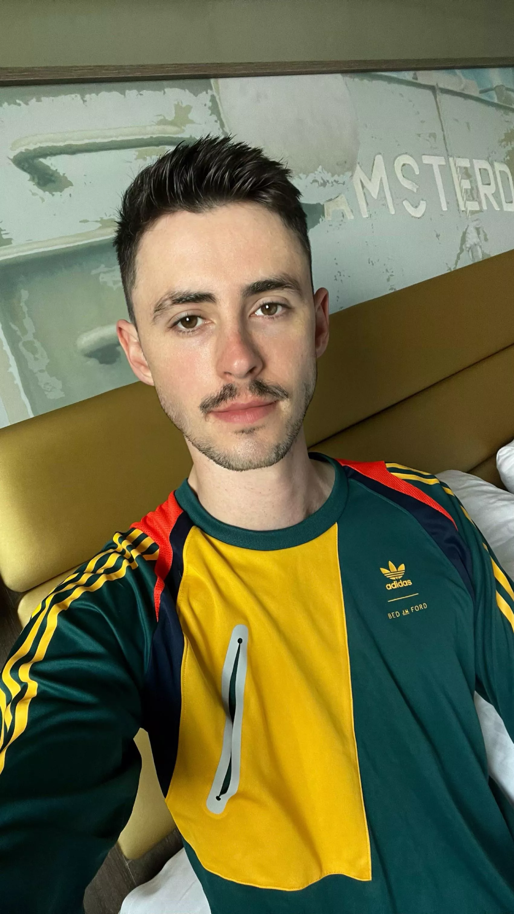 10 points if you can guess where I am 😉