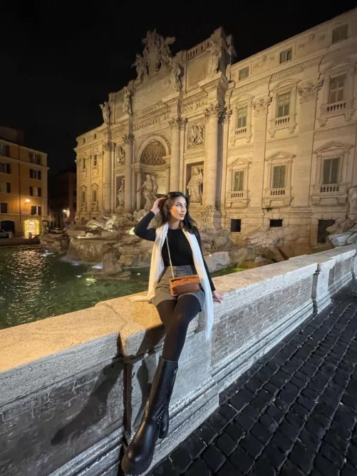 22 [F4M] What's up tonight?