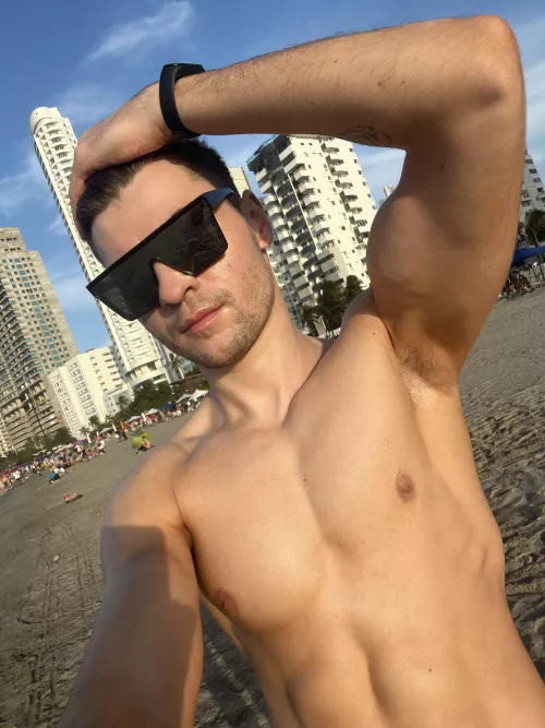 Anyone into not hairy armpits?