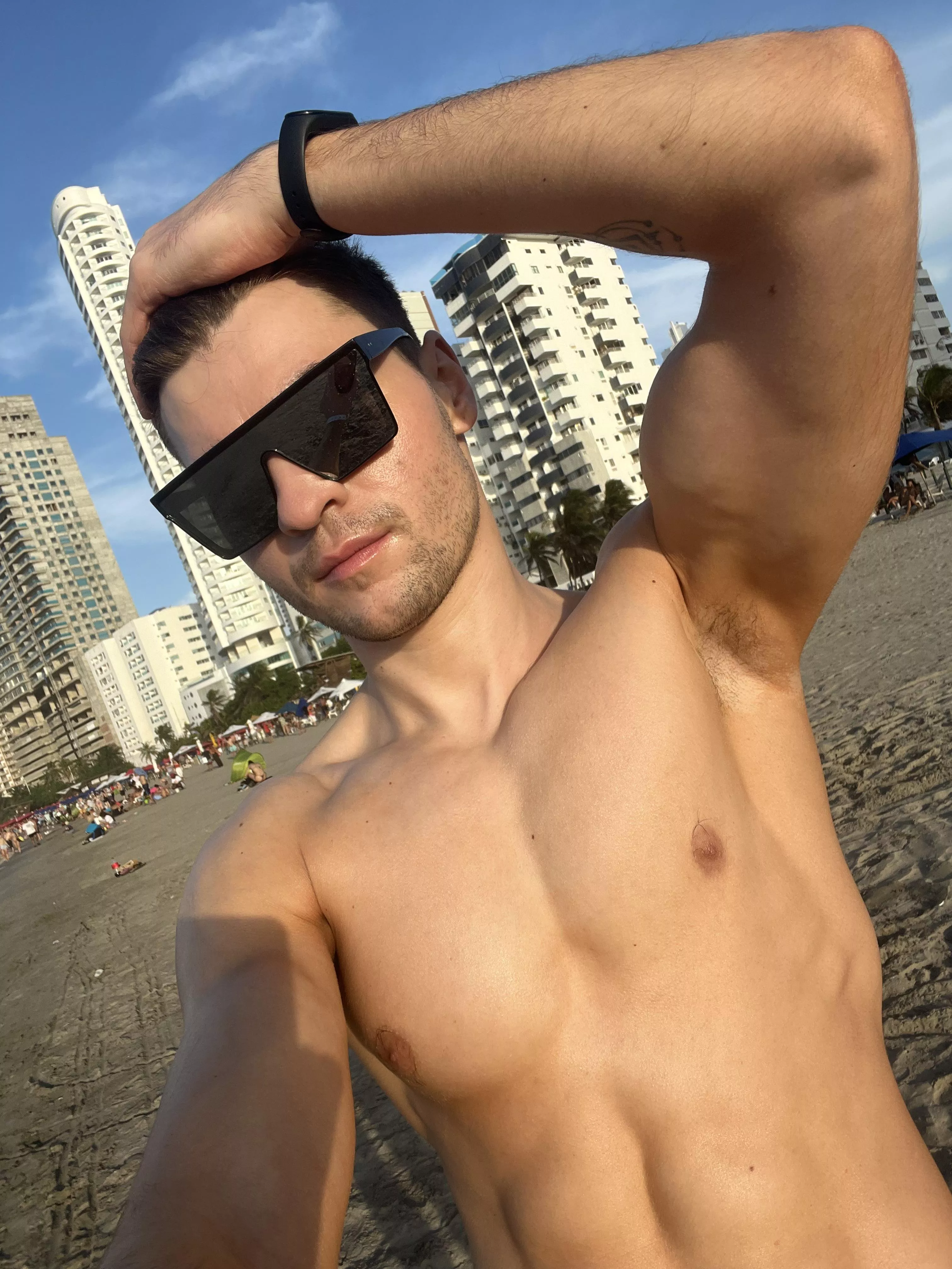 Anyone into not hairy armpits?