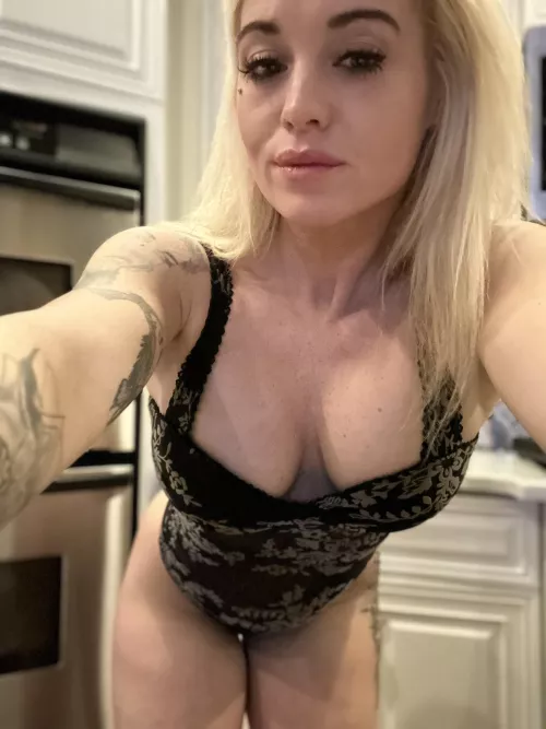 [brittany_danielle] Who wants dessert?