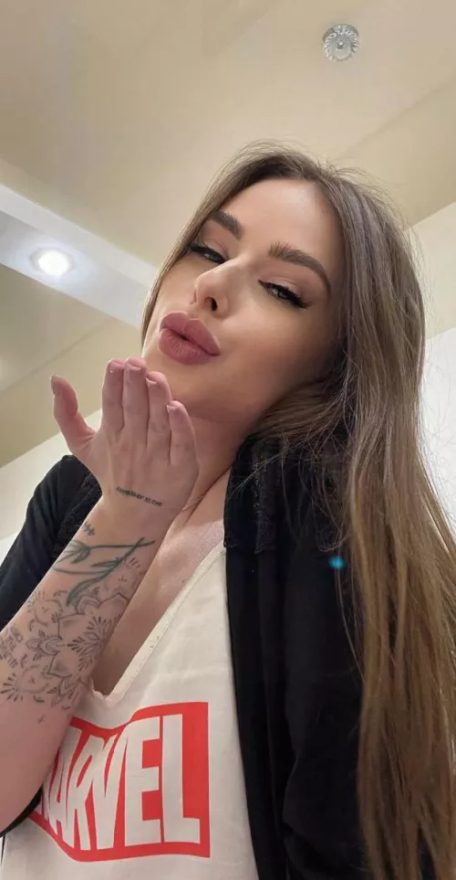 I decided to take a selfie to remember our evening