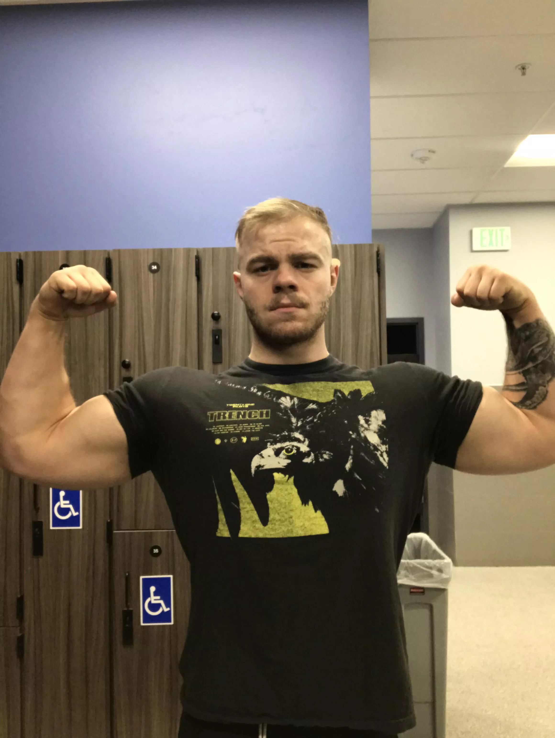 New haircut and gym pump 💪