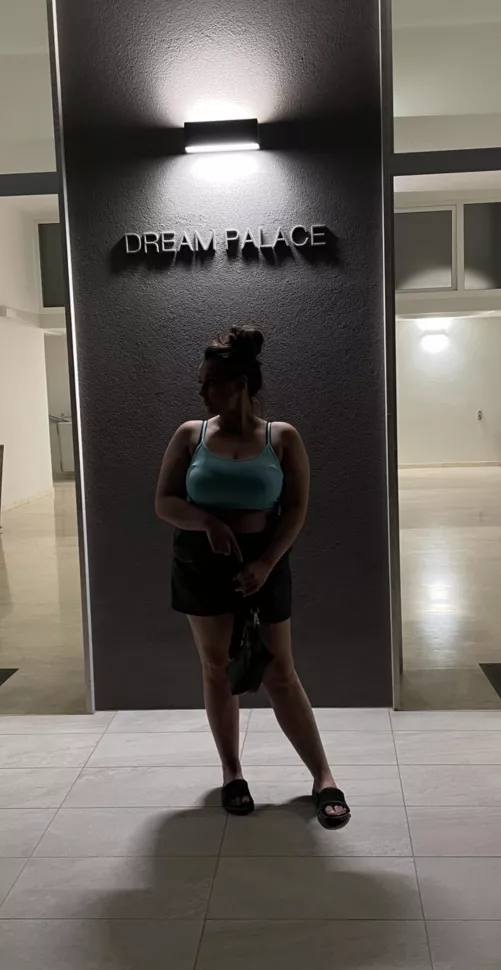 Thats how i wait for some married husbands with big dicks haha