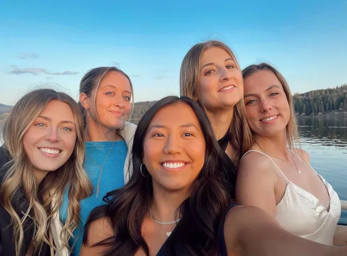 Whose the throat 🐐 [5]