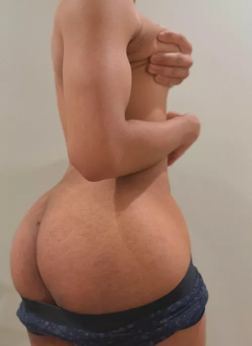 26, guys are becoming slim thicc ☺️