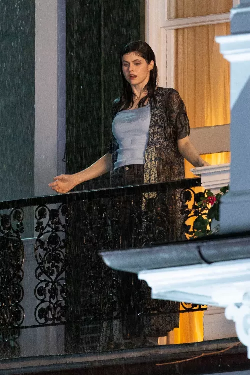 Alexandra Daddario - Mayfair Witches Season 2 candid