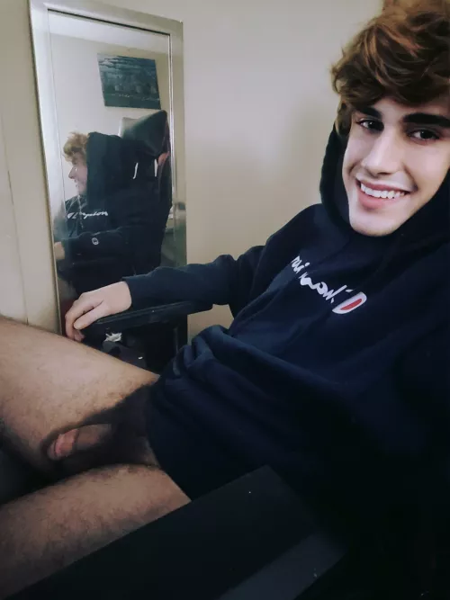 Do u like untrimmed boys?