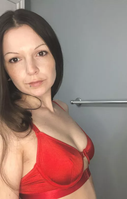 Do you prefer a brunette?