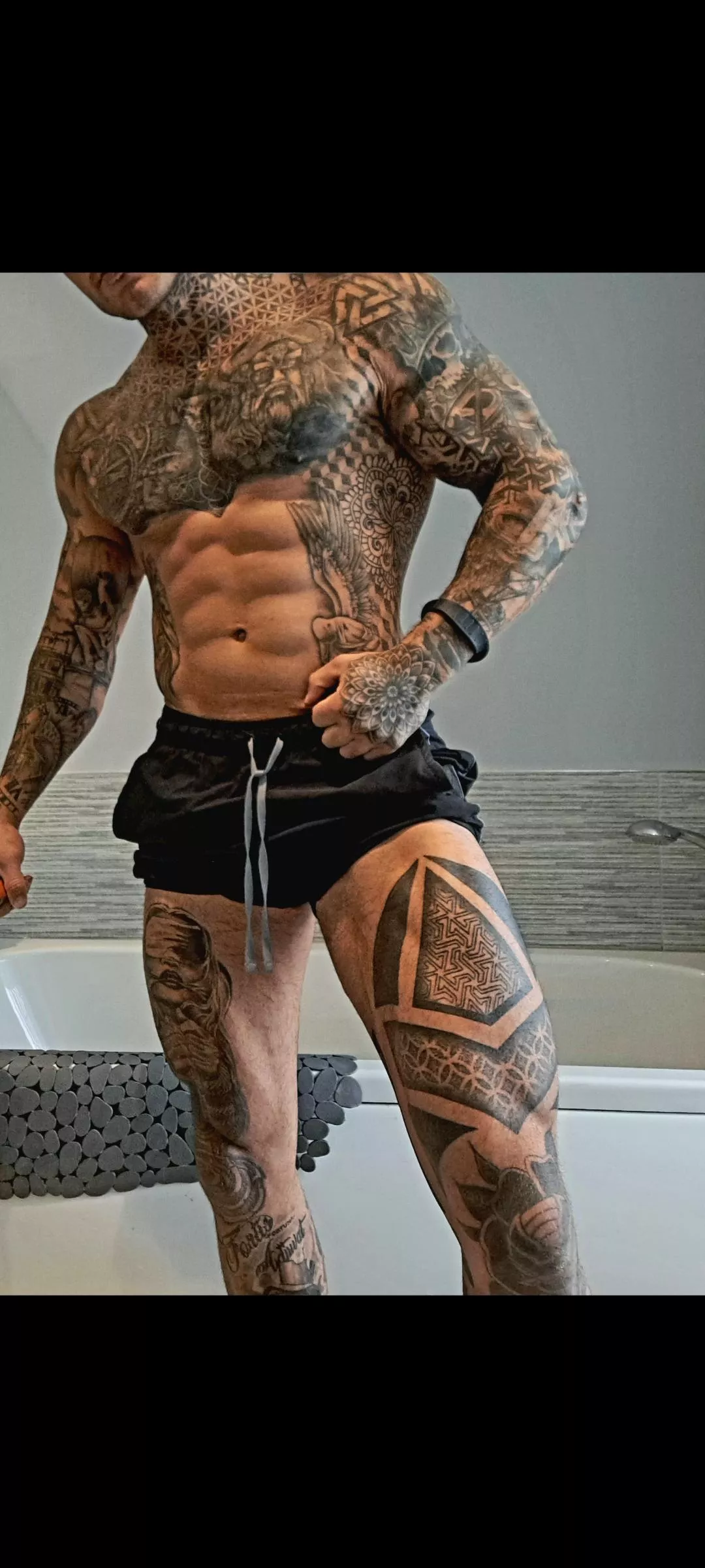 Just a tattooed gym bro ;)