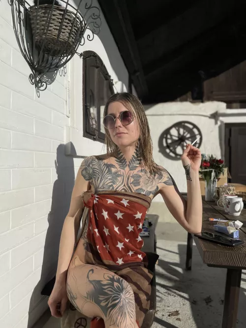 Now I know what's hot about smoking, thank you 😘