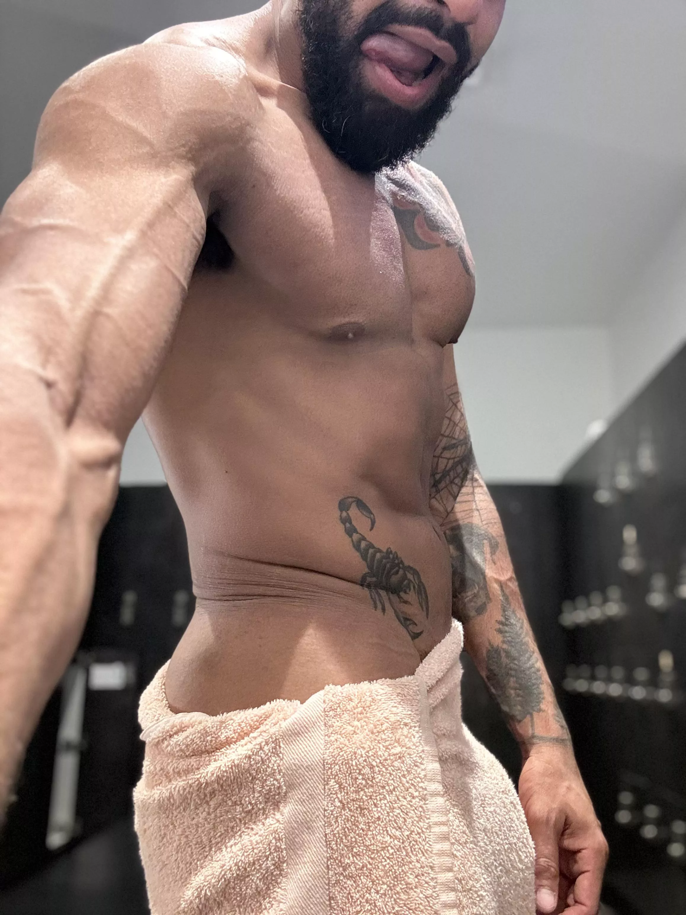 Showered & all clean 🧼 