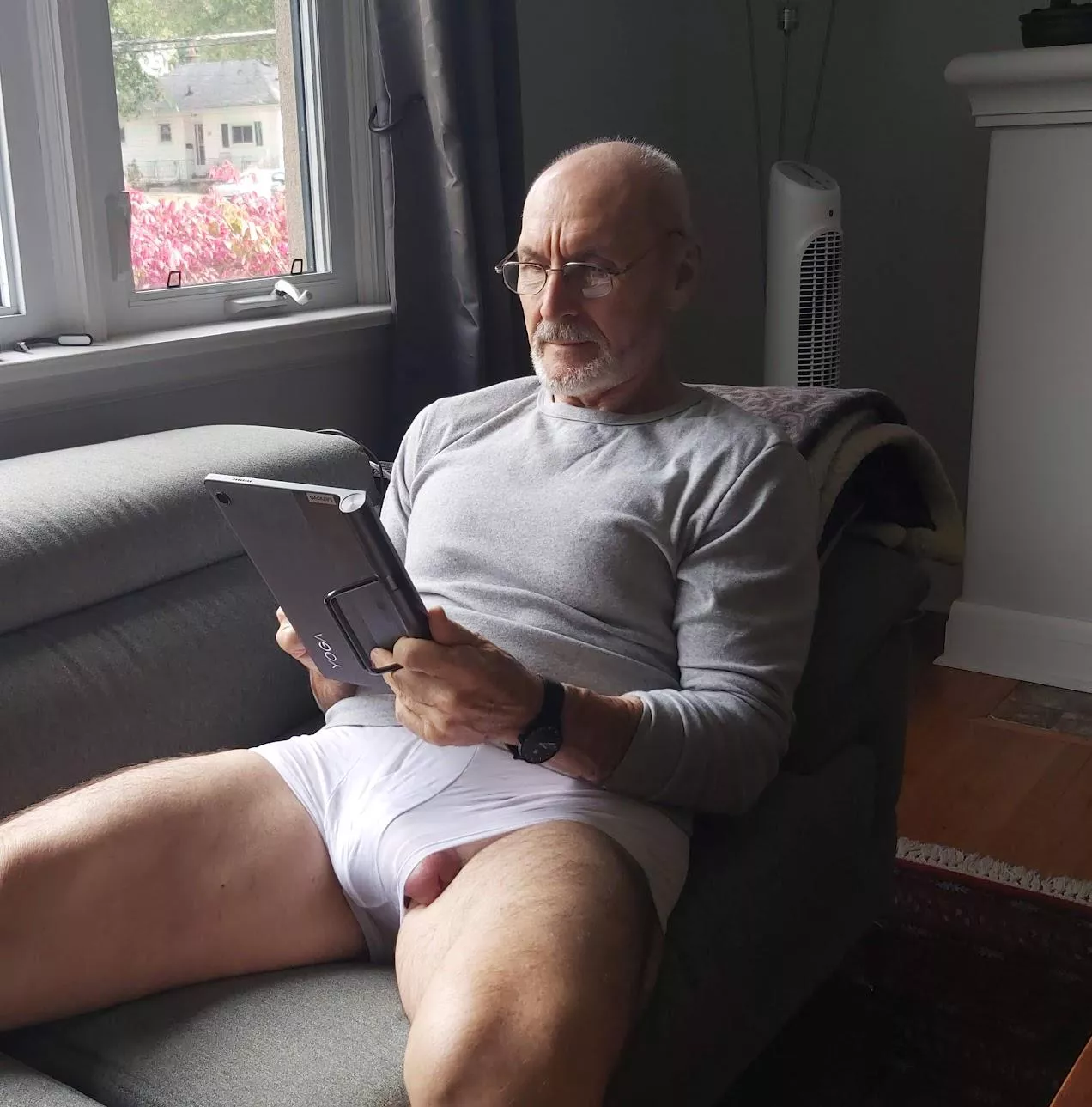 so today seems likie a good day to post...gonna be 72 very soon