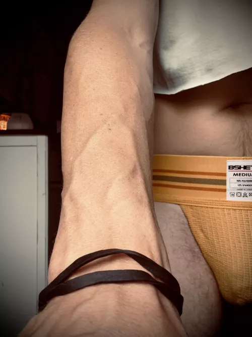 What do my veins do to you😏